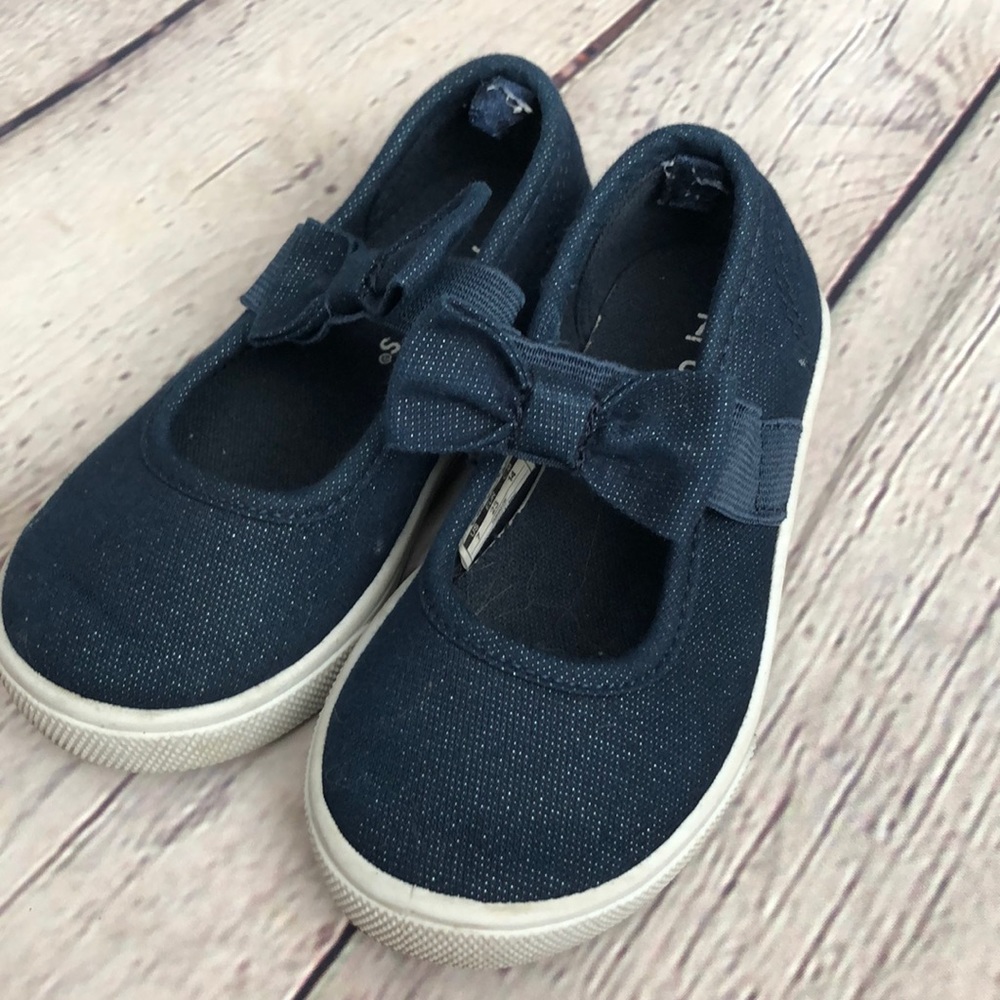 CARTER’S Slip on Shoes Size 7